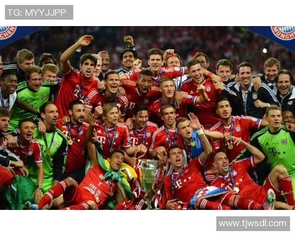 昔日足球巨星周正的风采与荣耀回顾照片集 昔日足球巨星周正的风采与荣耀回顾照片集